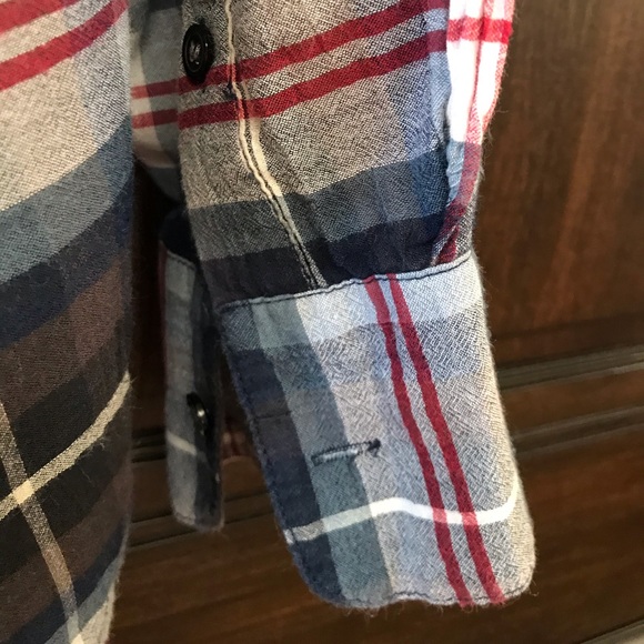 Madewell Hi-Lo Long Sleeve Plaid Shirt - Picture 5 of 5